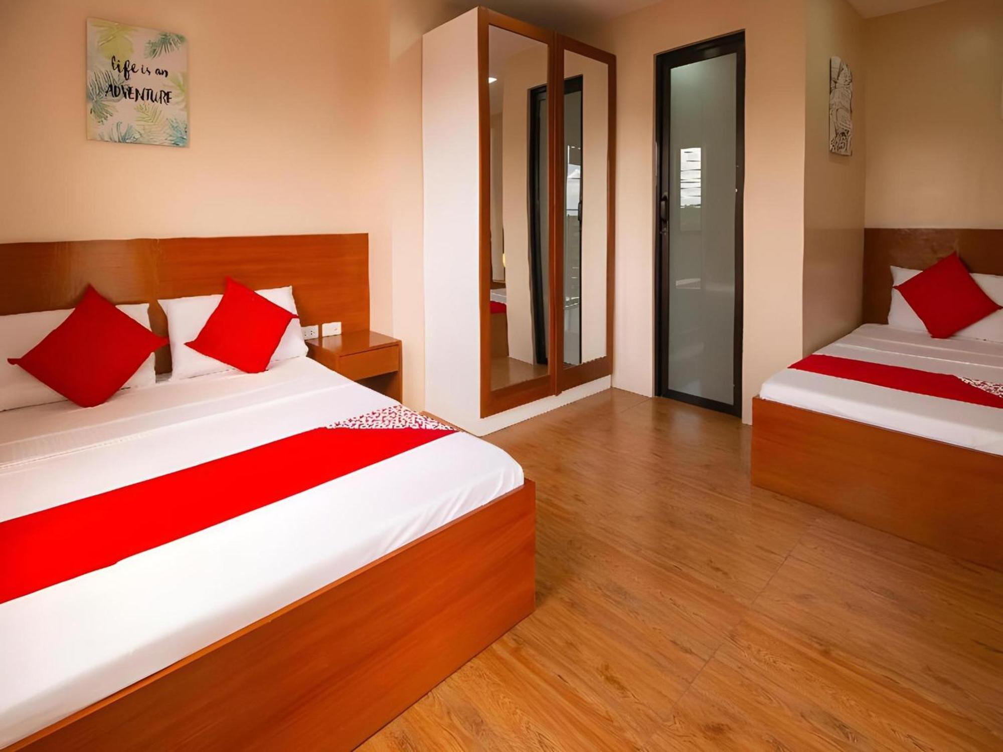 Super Oyo 832 The Teepee Place Hostel & Residence Inn Cebu Exterior foto